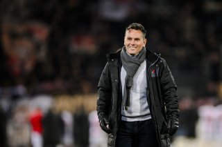 Le directeur du football du FC Sion Pablo Iglesias lors de la rencontre de football de Challenge League entre Neuchatel Xamax FCS et FC Sion le vendredi 8 mars 2024 au stade de la Maladiere a Neuchatel. (KEYSTONE/Jean-Christophe Bott)
